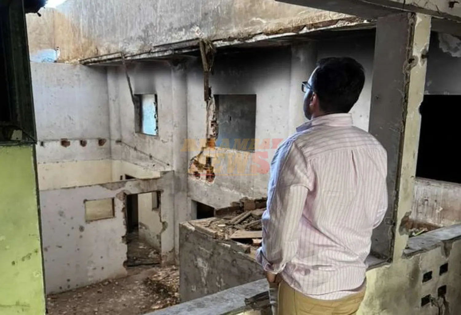 Activista denuncia abandono total del edificio del MEC en Asunción