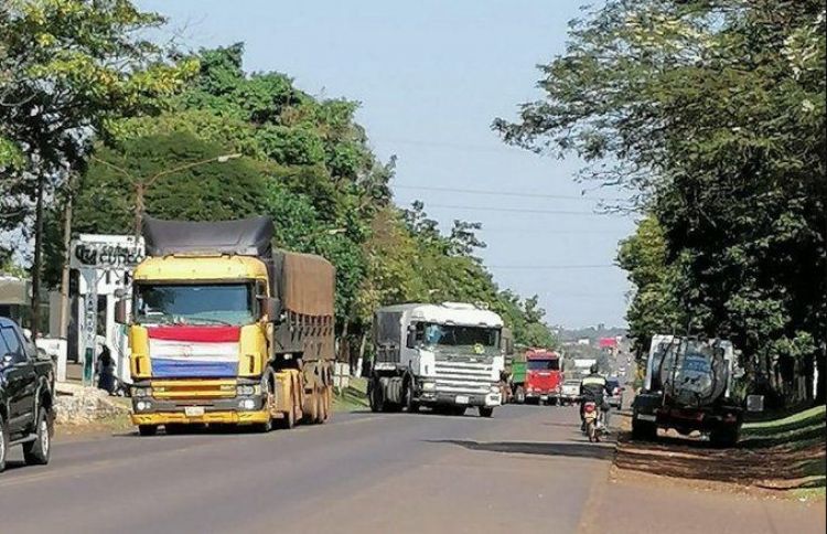 Reunión entre gremio de camioneros y Gobierno prevista para este lunes