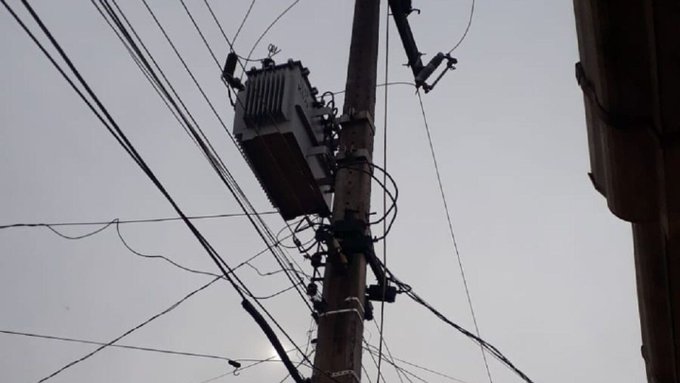 Reportan cortes de luz en barrios de Asunción, zonas de Central y del interior del país