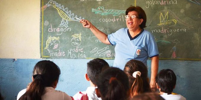 Instan a agilizar proceso de jubilación de docentes