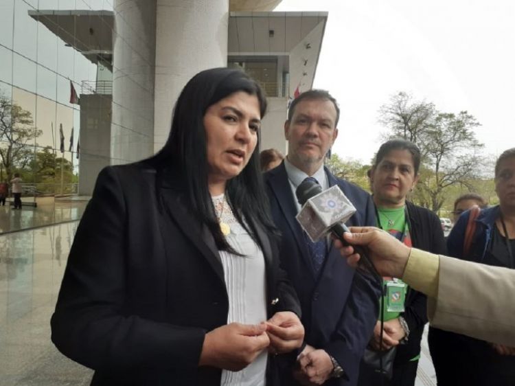 Juez dispone libertad ambulatoria para diputada Del Pilar Medina