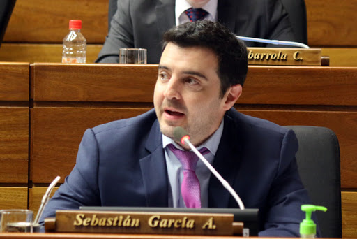 Proponen mover el feriado del Día del Trabajador al 8 de mayo