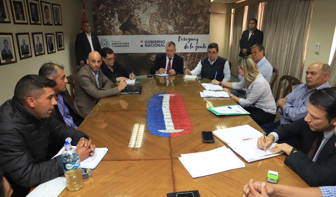 MAG acuerda proteger la producción nacional frutihortícola y continuar asistencia a productores