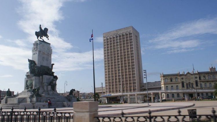 Principales hospitales de Cuba están sin recursos médicos