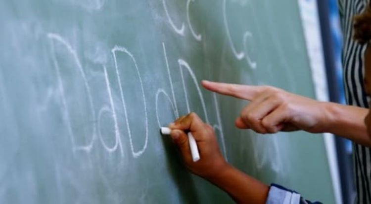 Capiatá: Apartan a docente denunciado por supuesto maltrato contra un estudiante