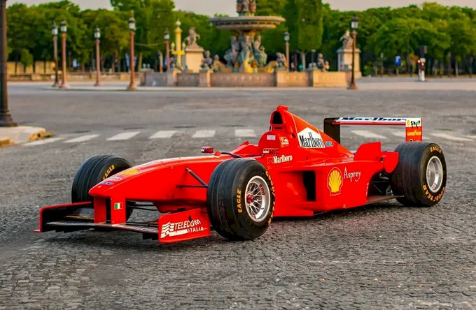 A subasta el bólido con el que Schumacher ganó su primera carrera en Ferrari