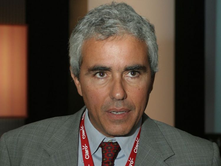 Zavala insta a sus colegas del Frente Guasu respetar la Constitución y no incitar ocupación de tierras