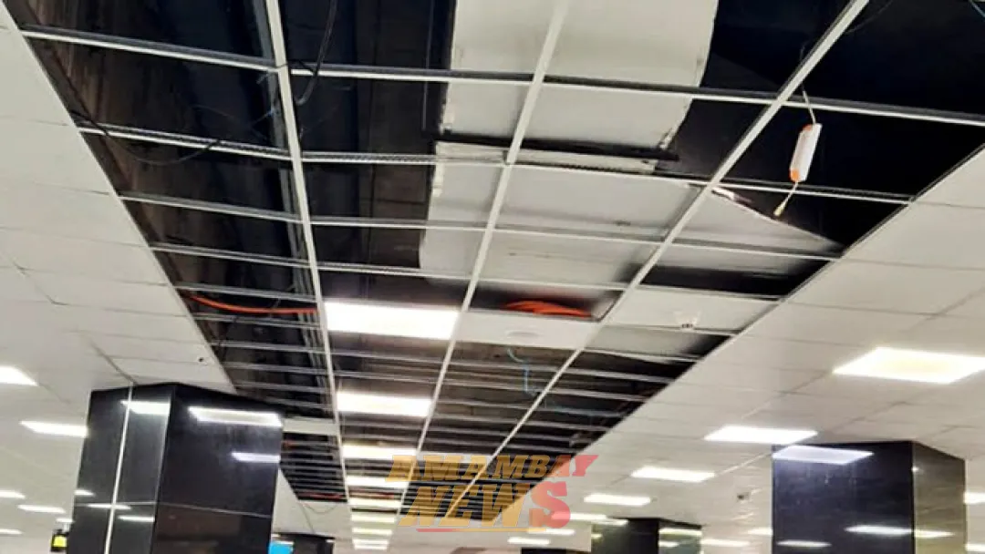 Se desplomó el cielorraso de obra sobrefacturada del Aeropuerto