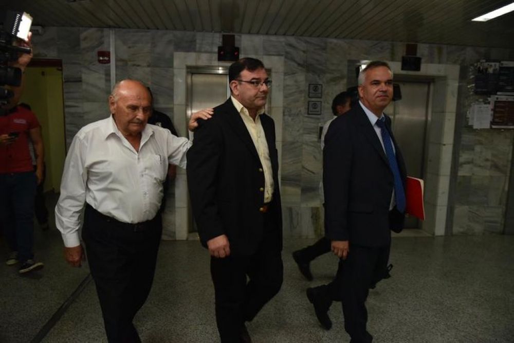 Diputado Rivas vuelve a chicanear para evitar posible juicio: ahora cambió a su abogado