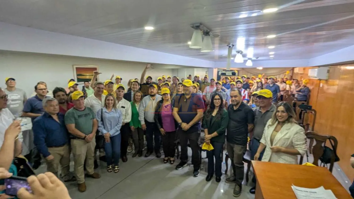 Oposición lanza a José Luis Chilavert como candidato a intendente de Luque