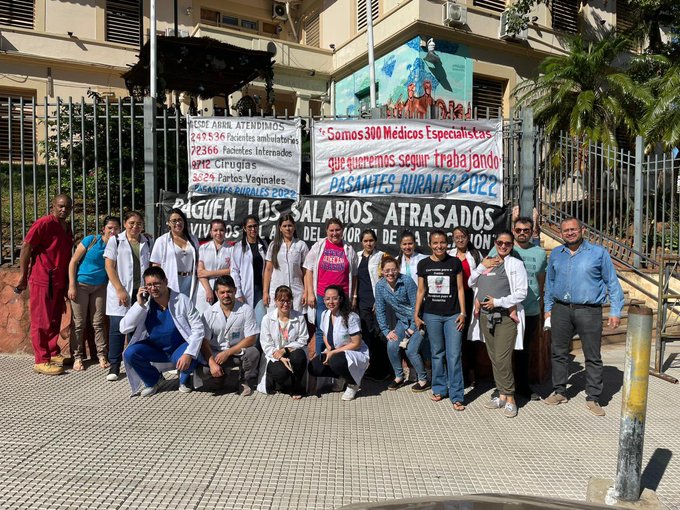 Salud deja a la deriva a más de 300 médicos que cumplían sus pasantías rurales