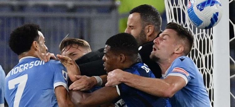 La Lazio amarga el regreso de su ex técnico Simone Inzaghi con el Inter