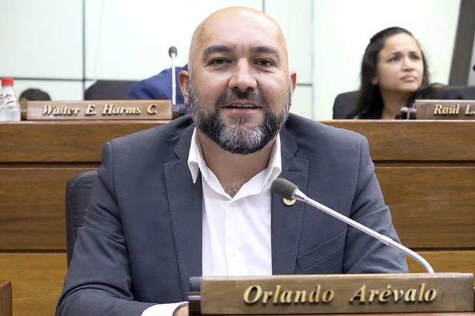 Fiscalía ratifica pedido de desestimación de denuncia contra Arévalo y Paciello