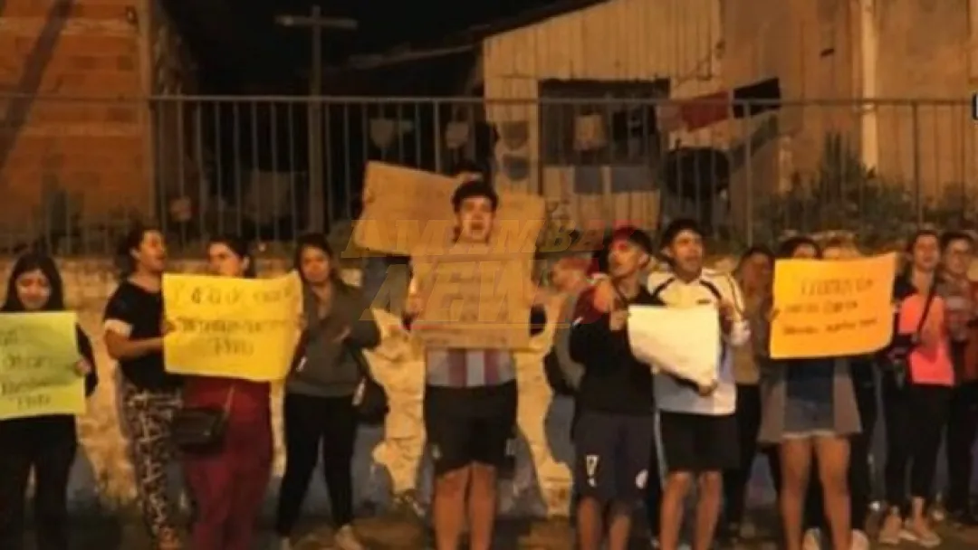 Alumnos de un colegio quedan sin colación por mal uso del fondo del curso: ¿Qué pasó de la plata?