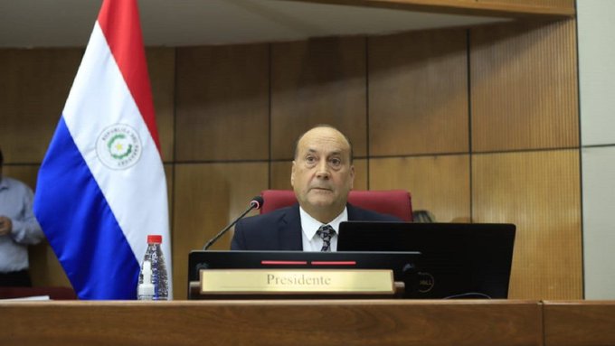 Salomón se ratifica en que habrá división de bancada