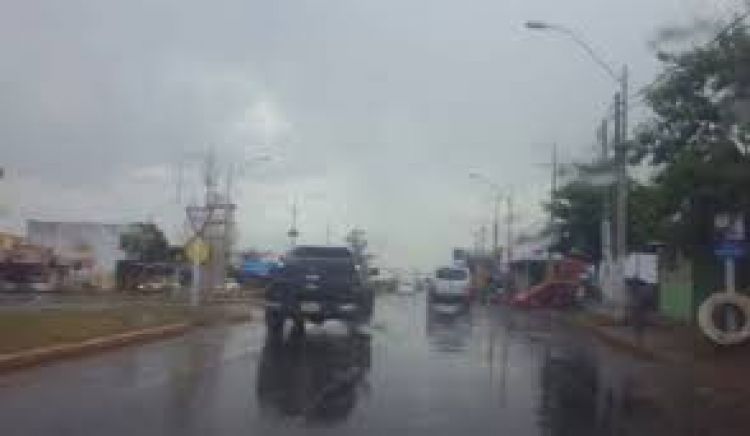 Se anuncia un sábado lluvioso con temperaturas frescas