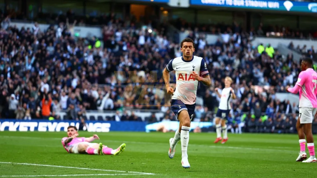 El Tottenham certifica el descenso anunciado del Southampton