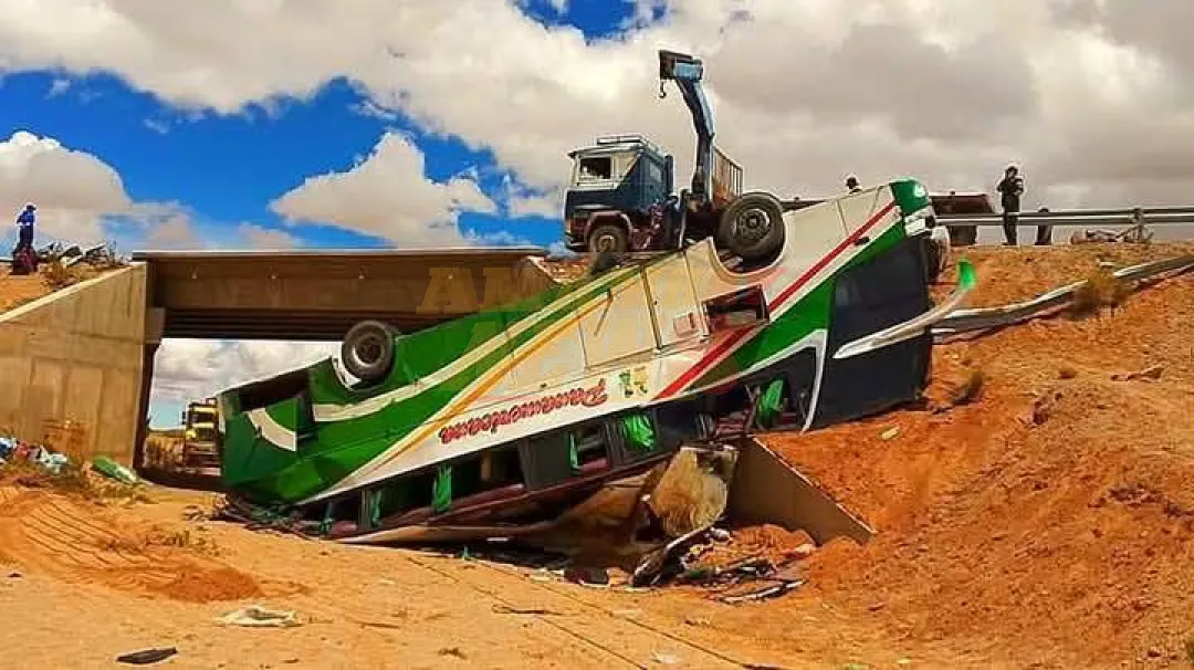Reportan 19 fallecidos y 9 heridos en accidente de tránsito en Bolivia