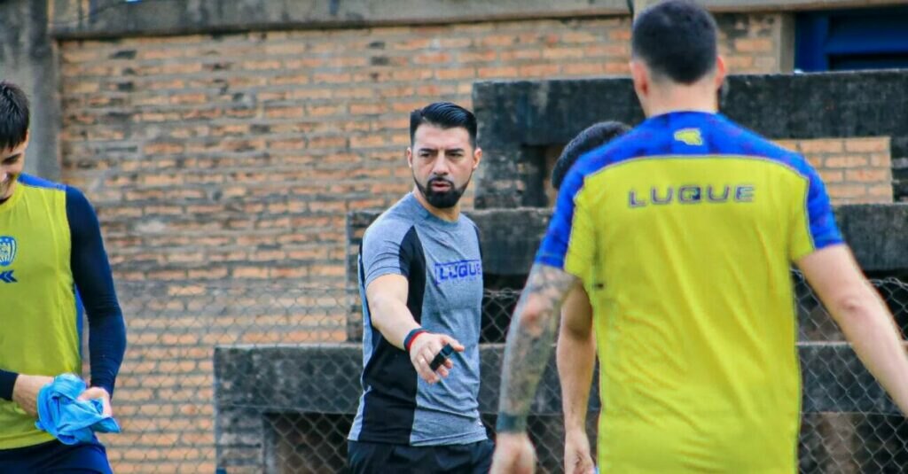 Jugadores al freezer: Julio César Cáceres toma medidas en Luqueño