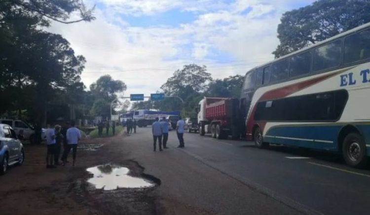Camioneros prometen no cerrar rutas durante protestas