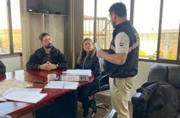 Fiscalía allana aeropuerto Guaraní por caso de avión iraní