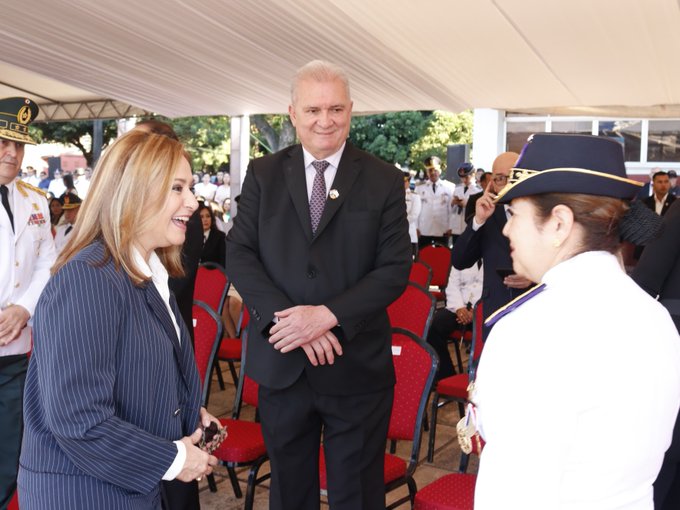 Fiscal General del Estado participó de la ceremonia de egreso de oficiales en la Academia Nacional de Policía