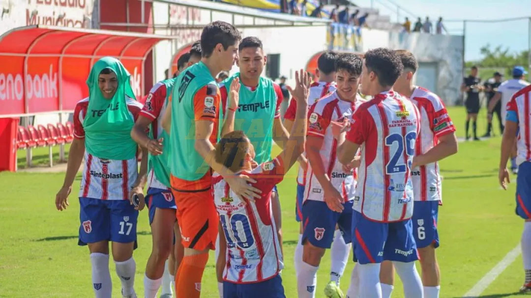 Triunfo en Carapeguá y paridad en la Chacarita