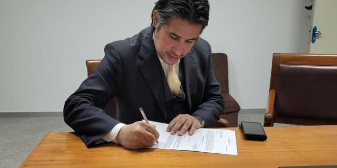 Tres personas se registraron hoy para concursar por la Fiscalía General