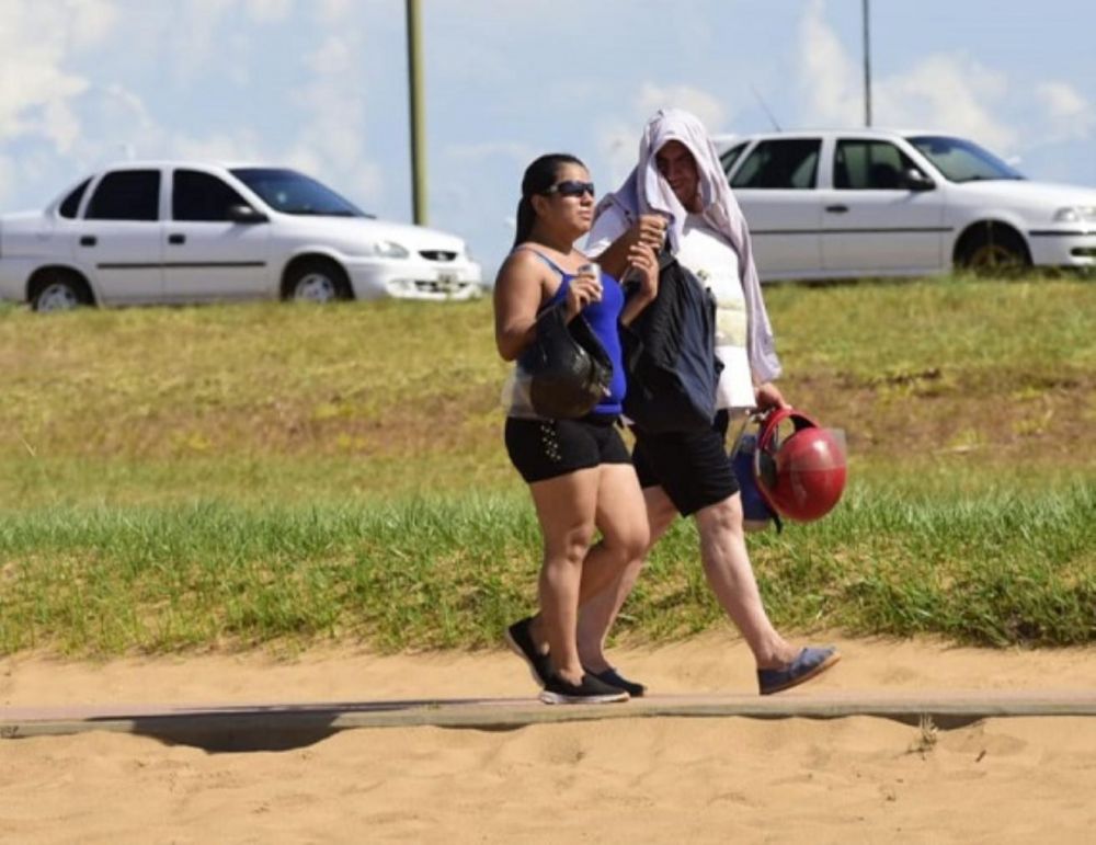 Anuncian día con mucho calor húmedo y sin lluvias