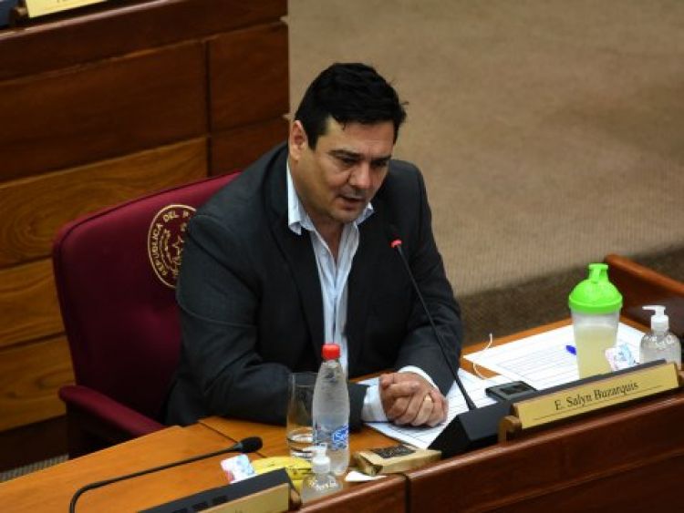 Senador Salyn Buzarquis pedirá tratamiento del proyecto de delación premiada