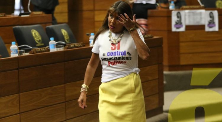 Prensa española repudia a Celeste Amarilla por sus palabras hacia la reina Letizia