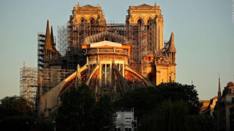 París interrumpe reconstrucción de Notre Dame por pandemia de coronavirus