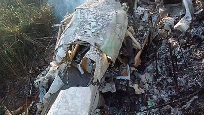 Helicóptero siniestrado habría intentado atravesar tendido de alta tensión