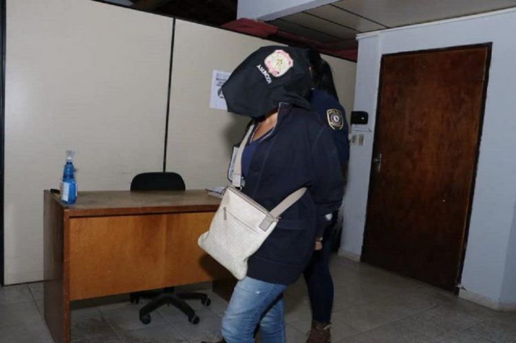 Fiscalía amplía imputación por desacato contra madre de niña desaparecida