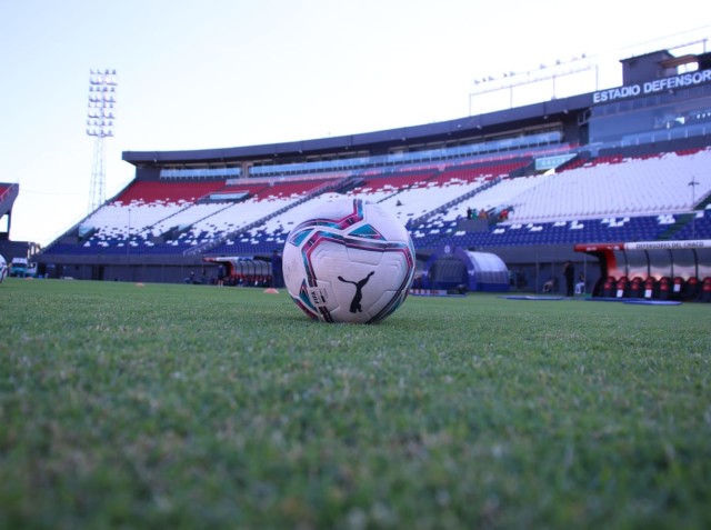 Domingo de fútbol en Sajonia y en Dos Bocas