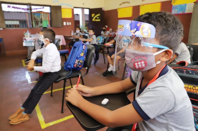 El 92,8% de niños, niñas y adolescentes en edad escolar asisten a escuelas y colegios