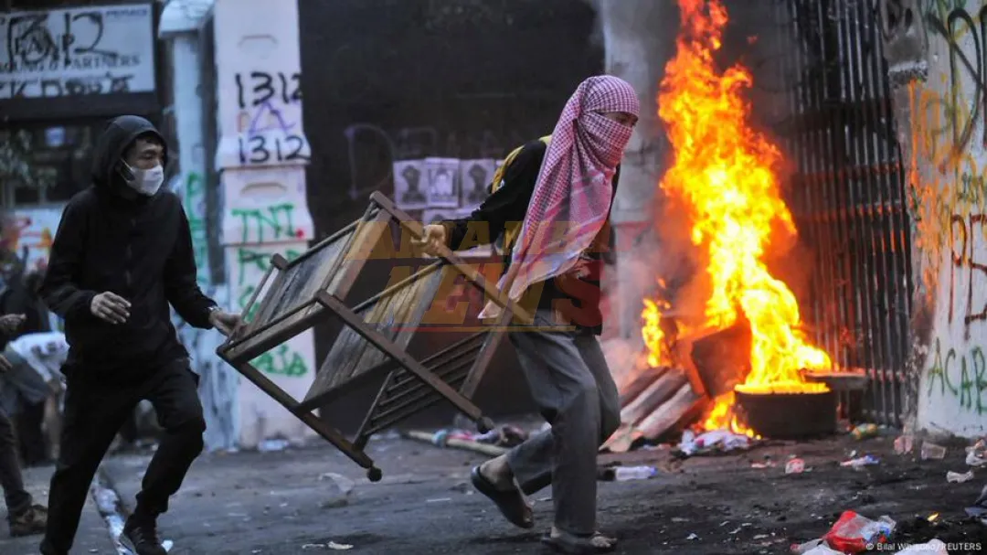Al menos 20 desaparecidos tras las protestas en Indonesia