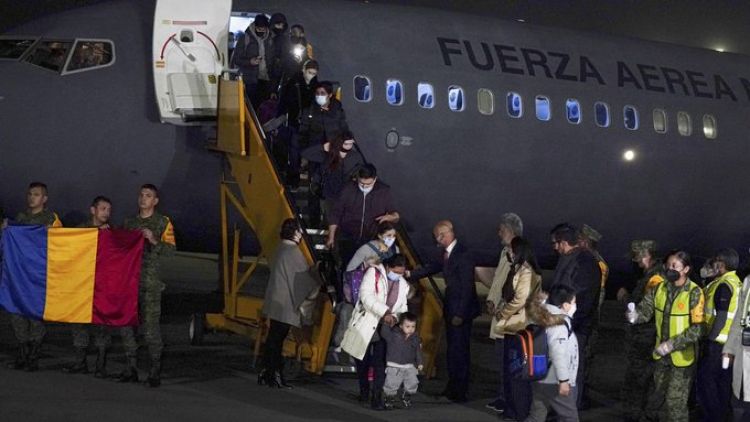 México envía segundo avión para repatriar a ciudadanos en Ucrania