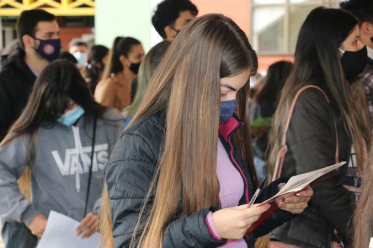 Más de 4.000 jóvenes se benefician con becas financiadas a través de la EBY