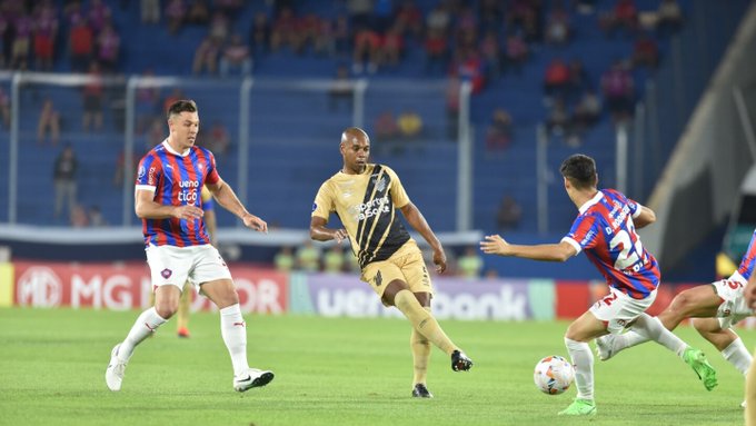 Cerro Porteño iguala con suspenso ante Paranaense