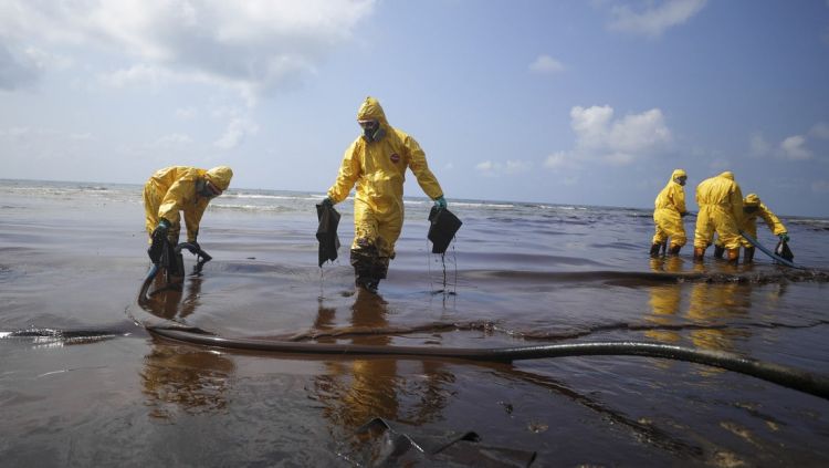 Tailandia declara el estado de emergencia por un vertido de entre 20 y 50 toneladas de petróleo