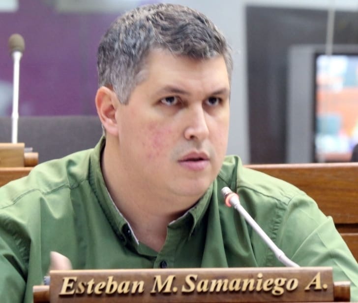 Samaniego, cuando fue intendente de Quyquyhó, cobró cheques de la comuna por G. 67.595.000