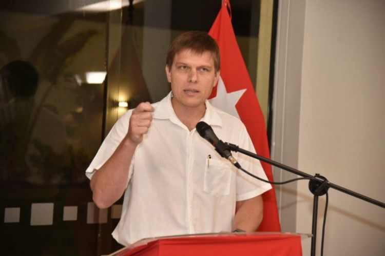 Brunetti anuncia fecha de su renuncia frente al MEC