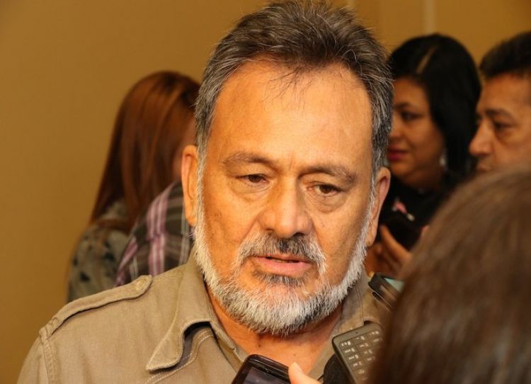 «Va sumando un montón de hechos Mario Abdo para un juicio político», afirma senador