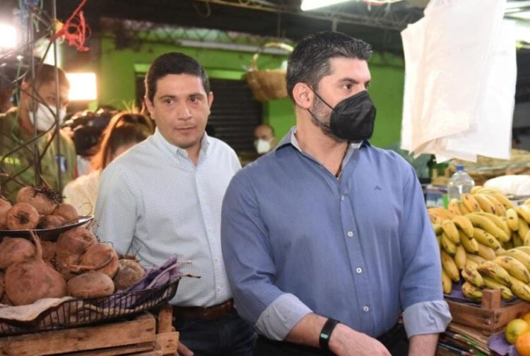 Regularización del Mercado 4 seguirá, pese a incidentes, afirma director