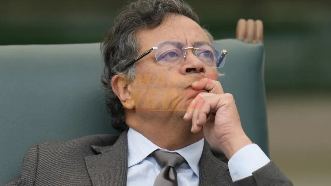 Gobierno de Petro prepara referendo sobre reforma laboral