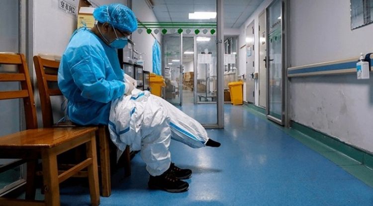 Diez enfermeros del Hospital Nacional, a cuarentena por contacto con paciente con COVID-19