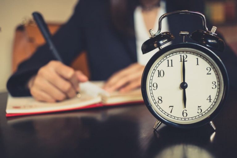Así puedes calcular lo que te corresponde por tus horas extra en el trabajo