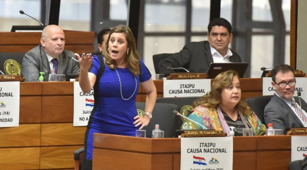 Según Kattya González, el colegiado llamado Parlasur debe desaparecer