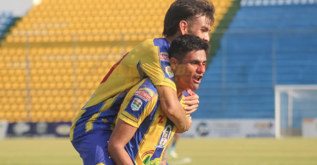 ¡La Intermedia está que arde! Triunfazo de Capiatá ante el 12 y salta al segundo lugar